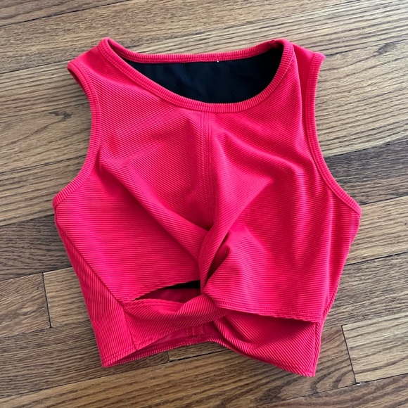 Onzie red workout crop top, Size S/M - Picture 2 of 6